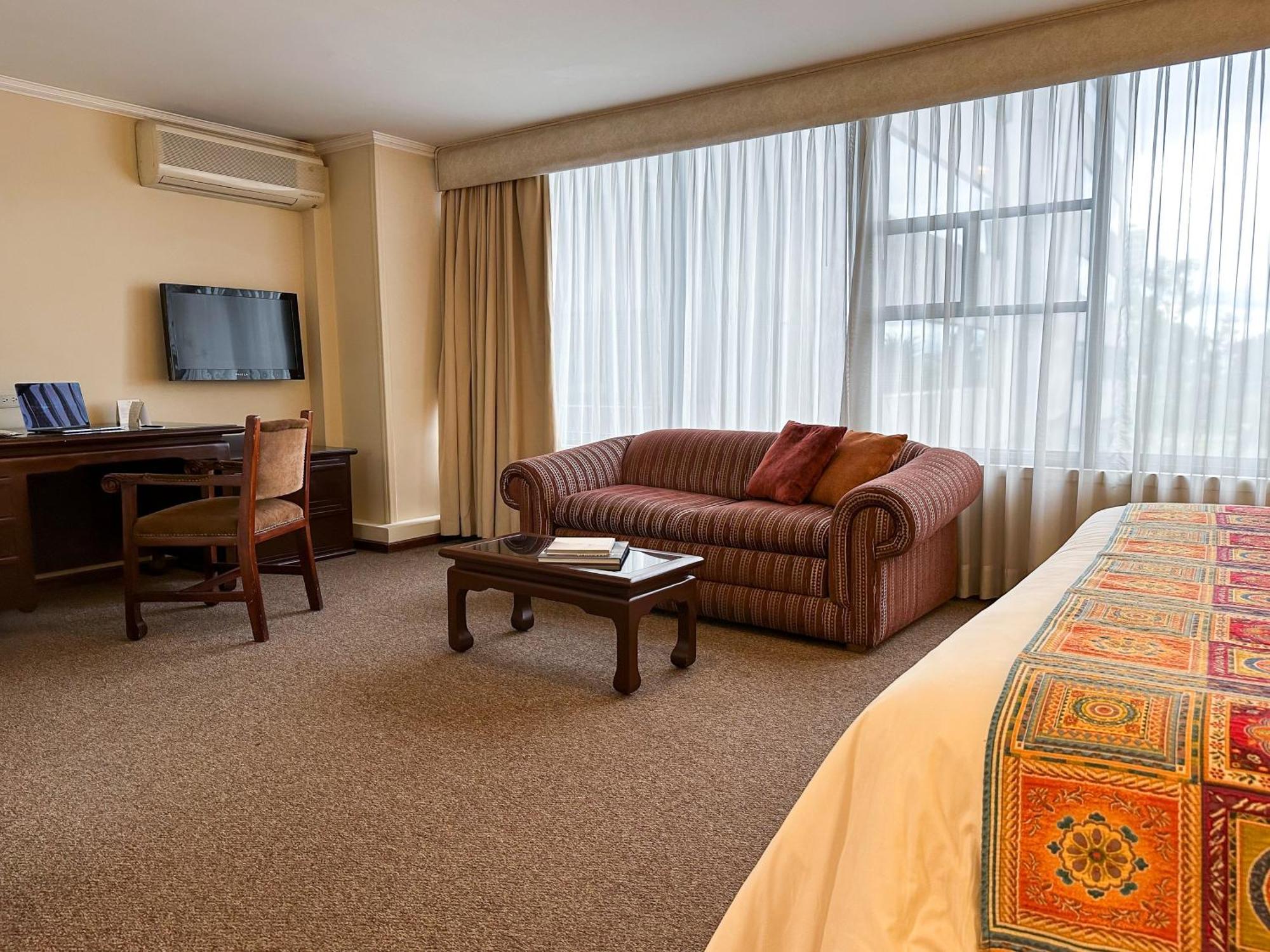 La Quinta By Wyndham Quito Otel Dış mekan fotoğraf