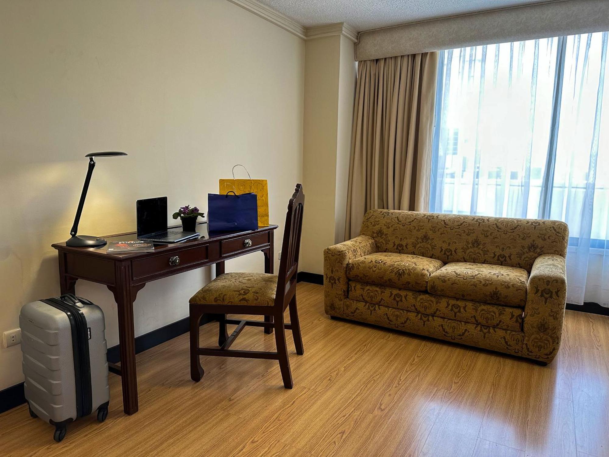 La Quinta By Wyndham Quito Otel Oda fotoğraf