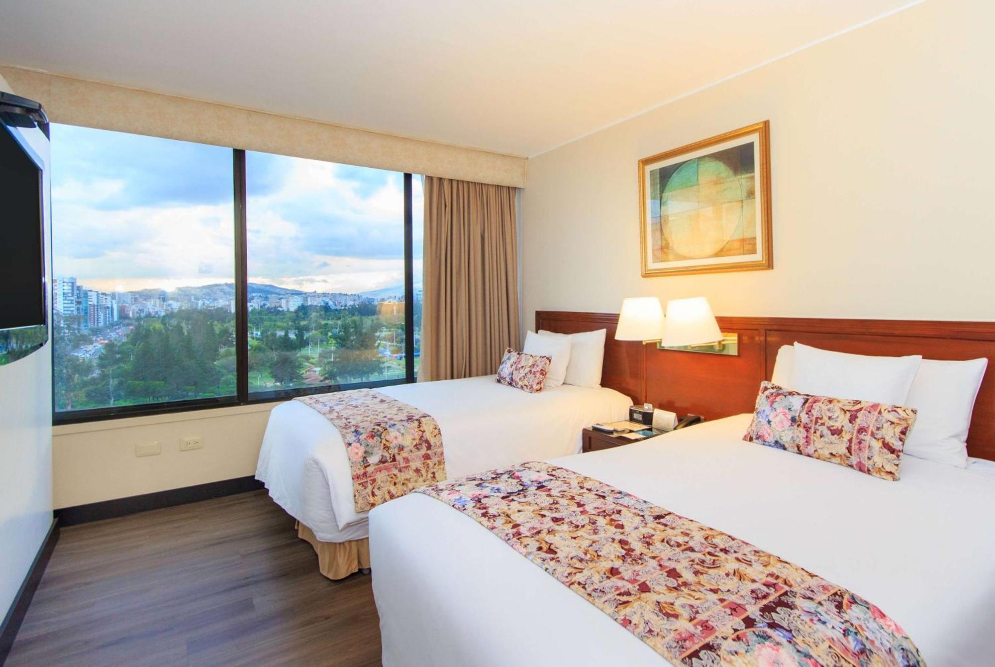 La Quinta By Wyndham Quito Otel Dış mekan fotoğraf