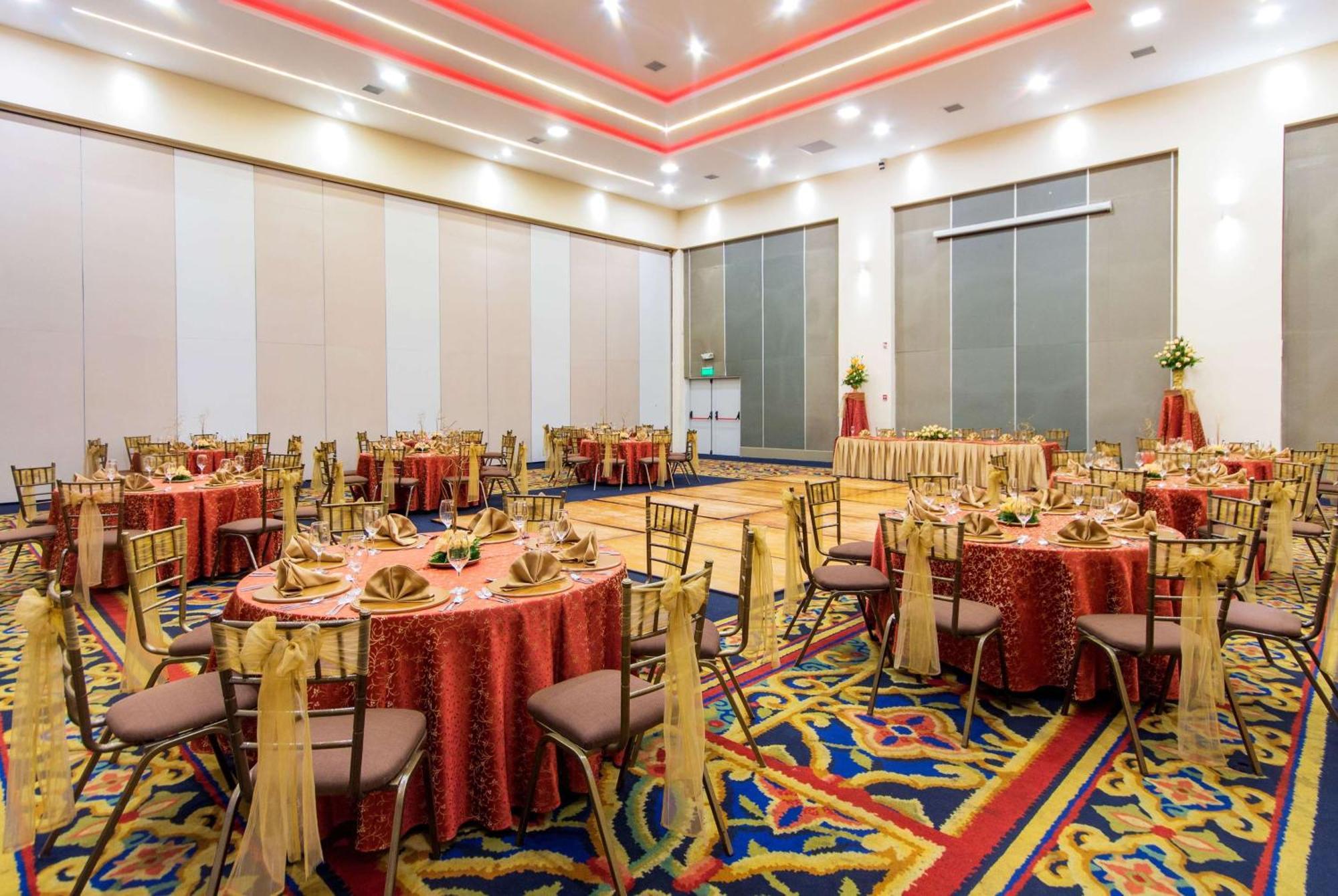 La Quinta By Wyndham Quito Otel Dış mekan fotoğraf